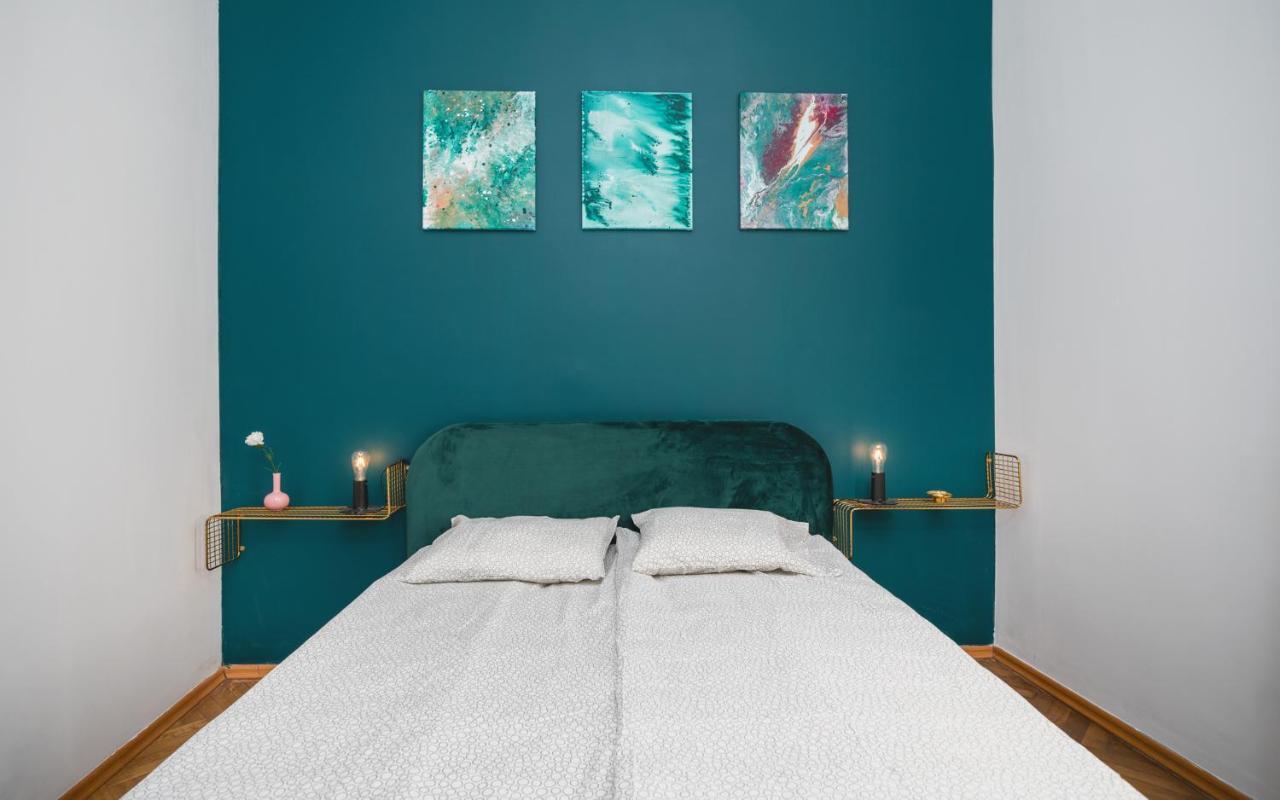 2 Bedroom Apartment Next To The Main Railway Station - By Upstairs 크라쿠프 외부 사진